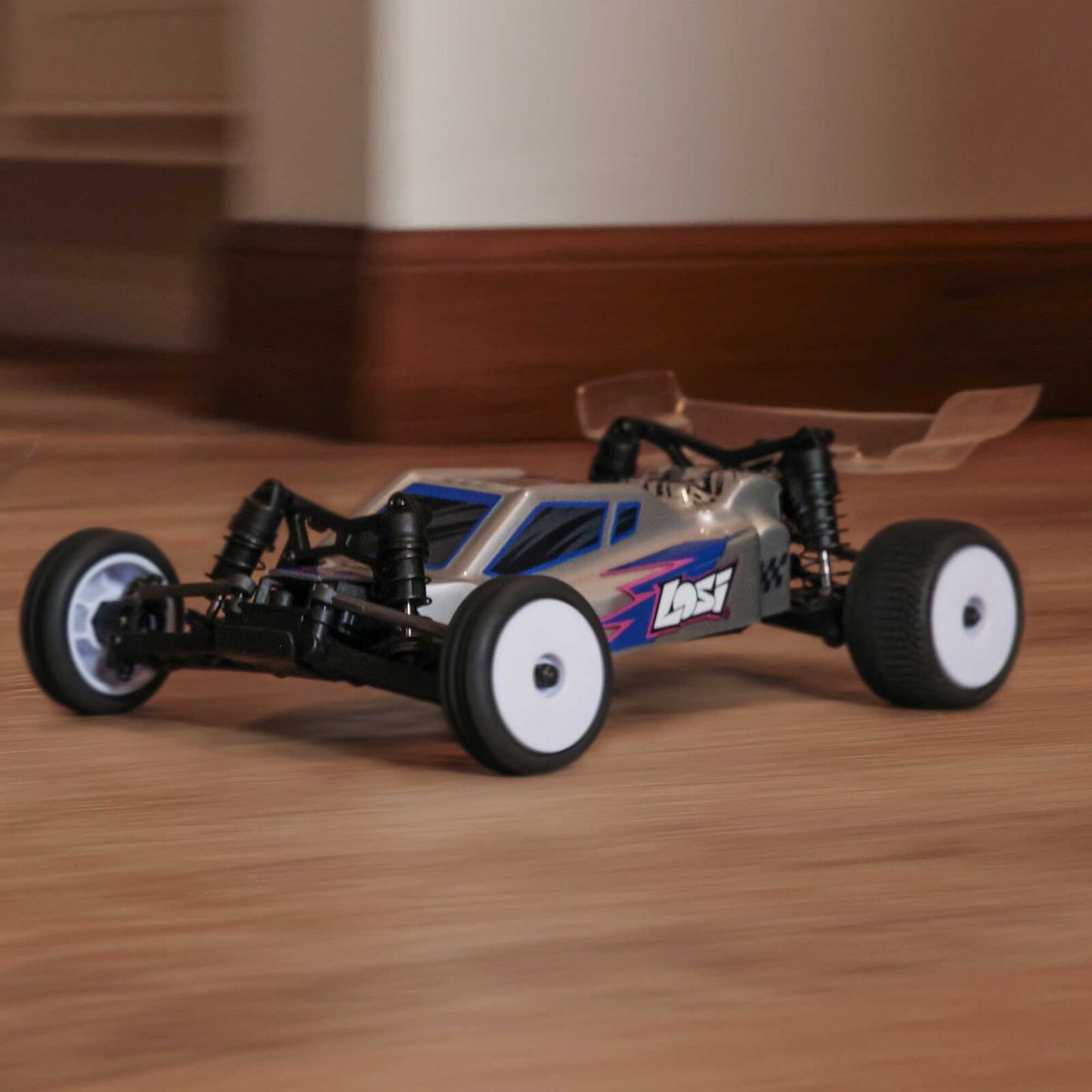 LOSI 1/24 Micro-B 2S 2WD RTR Race Buggy (Battery & Charger Included), Silver LOS00007T2 ศูนย์ไทย