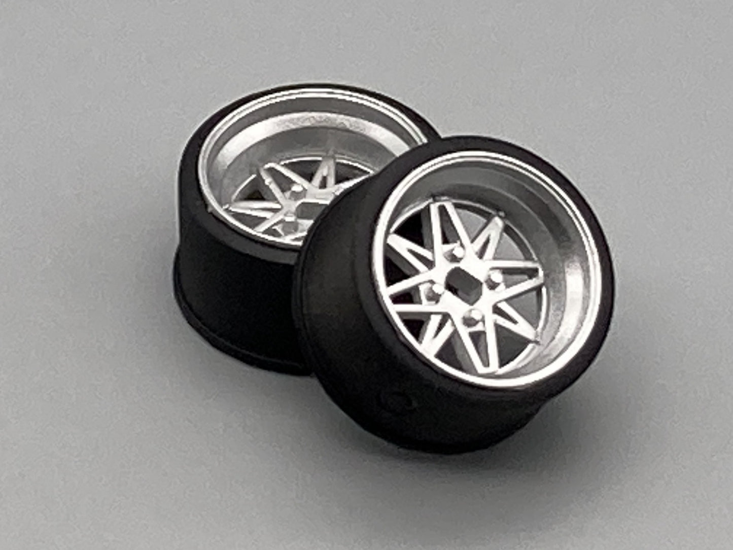DDL-WR004W DDLABO 8Spoke wheel white – Small Diameter Rim (Narrow / Wide set) ศูนย์ไทย